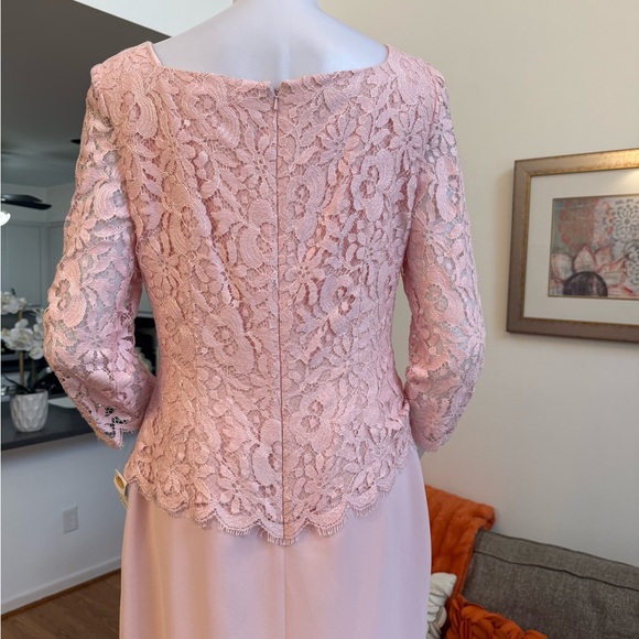 ❣️🆕Talbots Pink Lace Top 3/4 Length Sleeve Full Length Gown❣️ - Picture 7 of 12